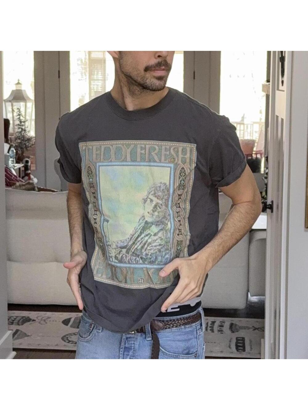 🎹 Teddy Fresh Elton John Graphic Tee Size S
